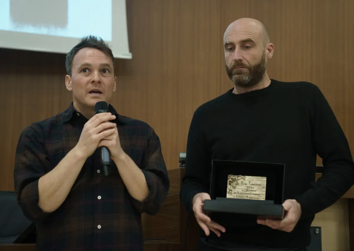 Consegna del Premio Fuoricampo a Casey Kauffman e Alessandro Cassigoli per Vittoria